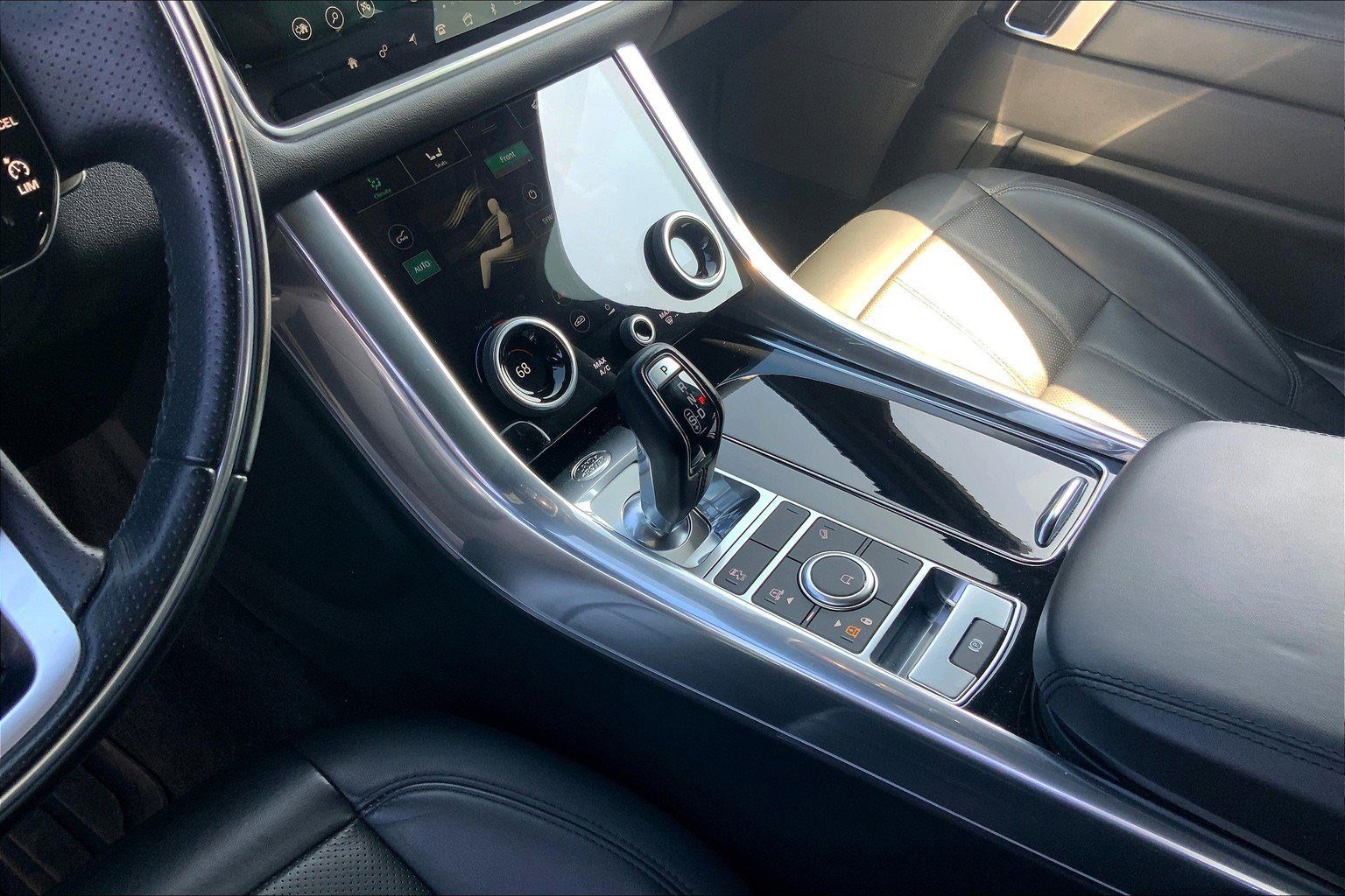 2022 Land Rover Range Rover Sport HSE photo 18