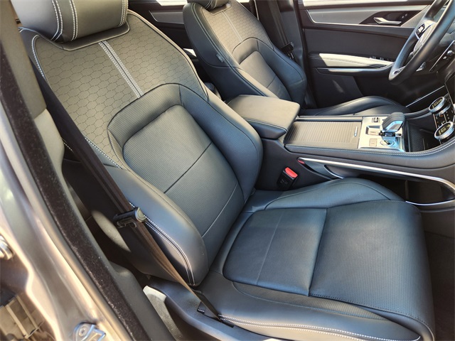 2025 Jaguar F-PACE P250 R-Dynamic S photo 12