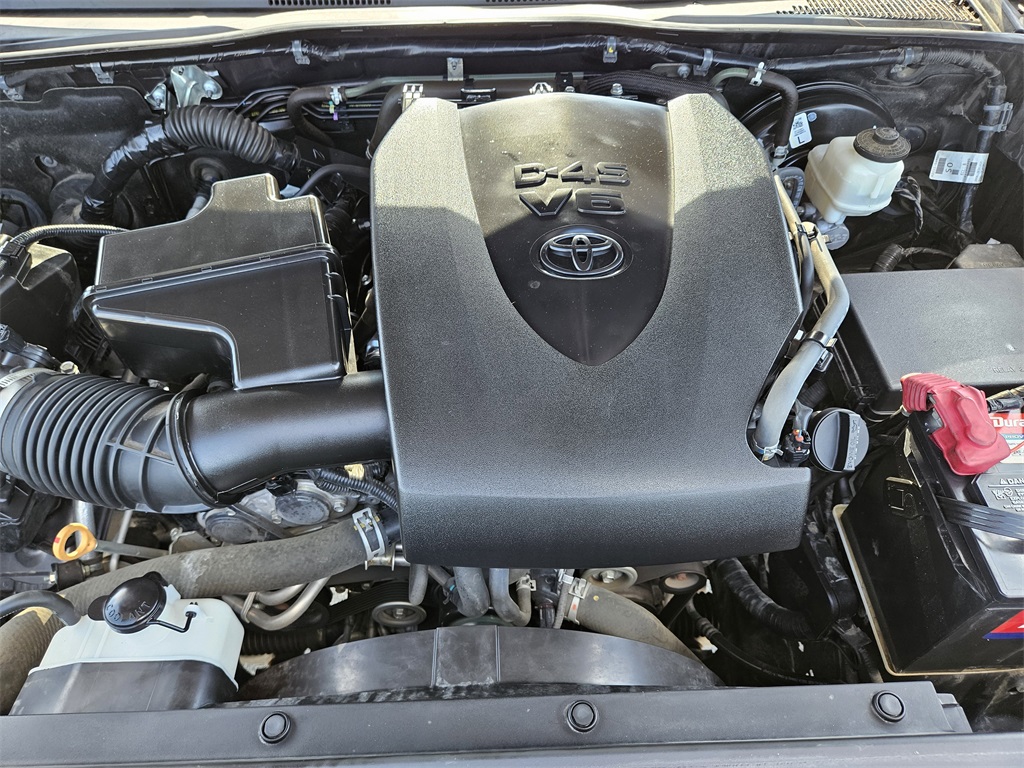 2020 Toyota Tacoma SR5 photo 25
