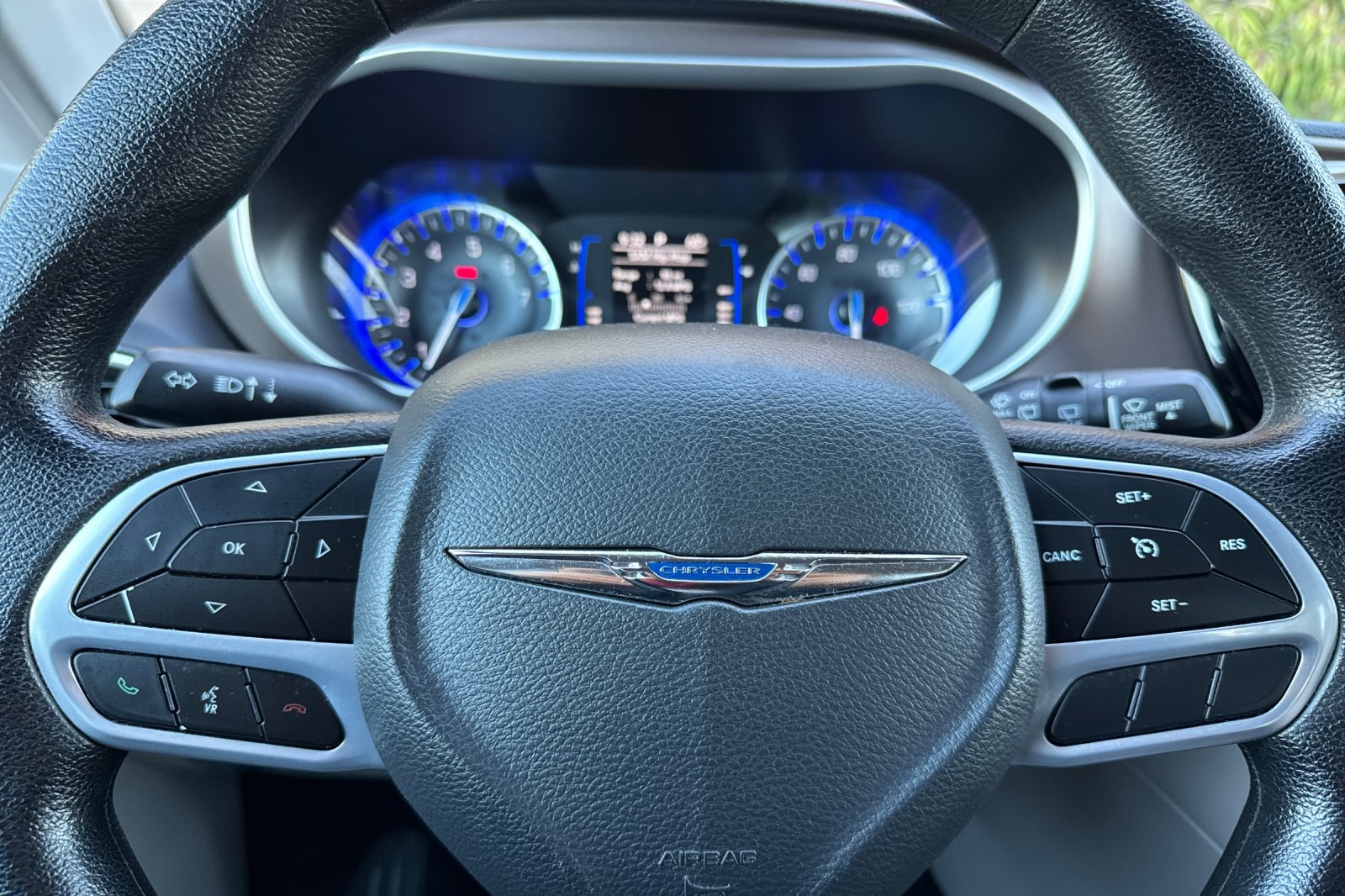 2021 Chrysler Voyager LXi photo 24