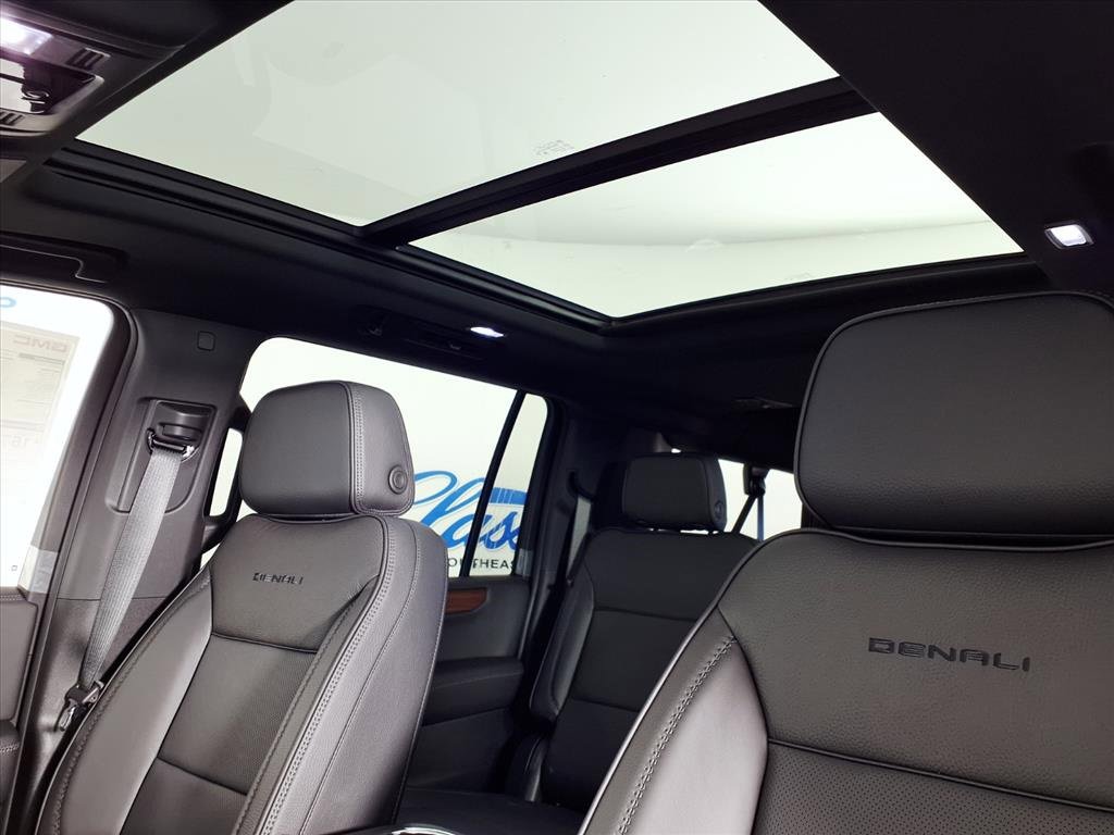 2026 Gmc Yukon XL Denali photo 4