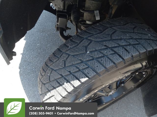 Used 2020 Gray GMC SLT image 35