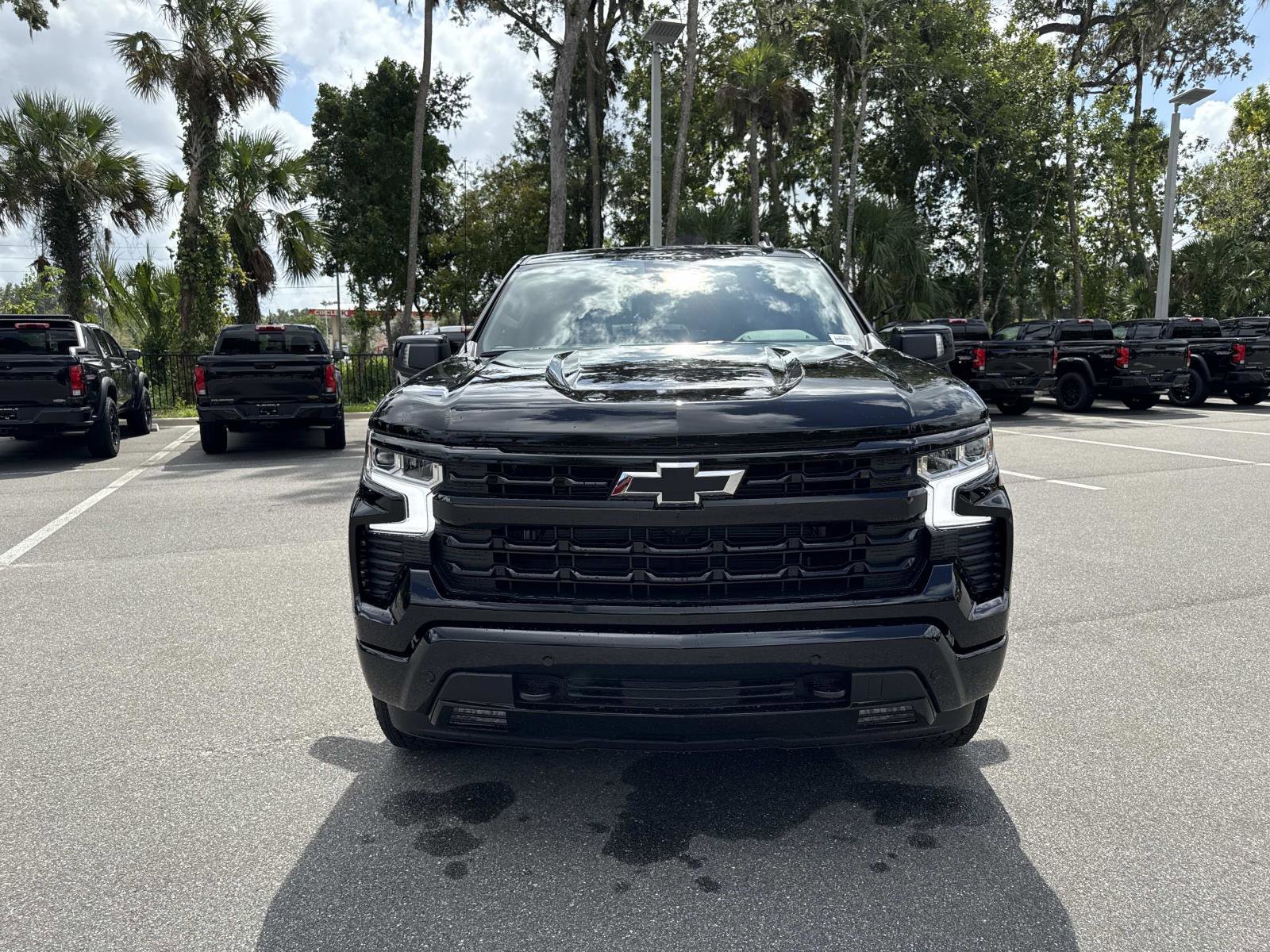 2026 Chevrolet Silverado 1500 RST photo 8