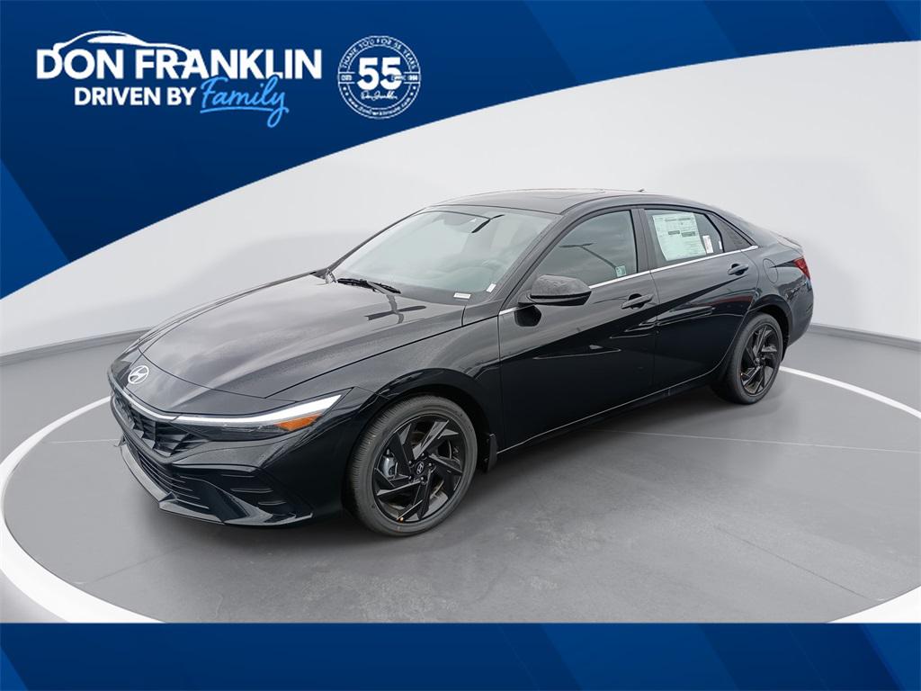 2026 Hyundai Elantra SEL's photo