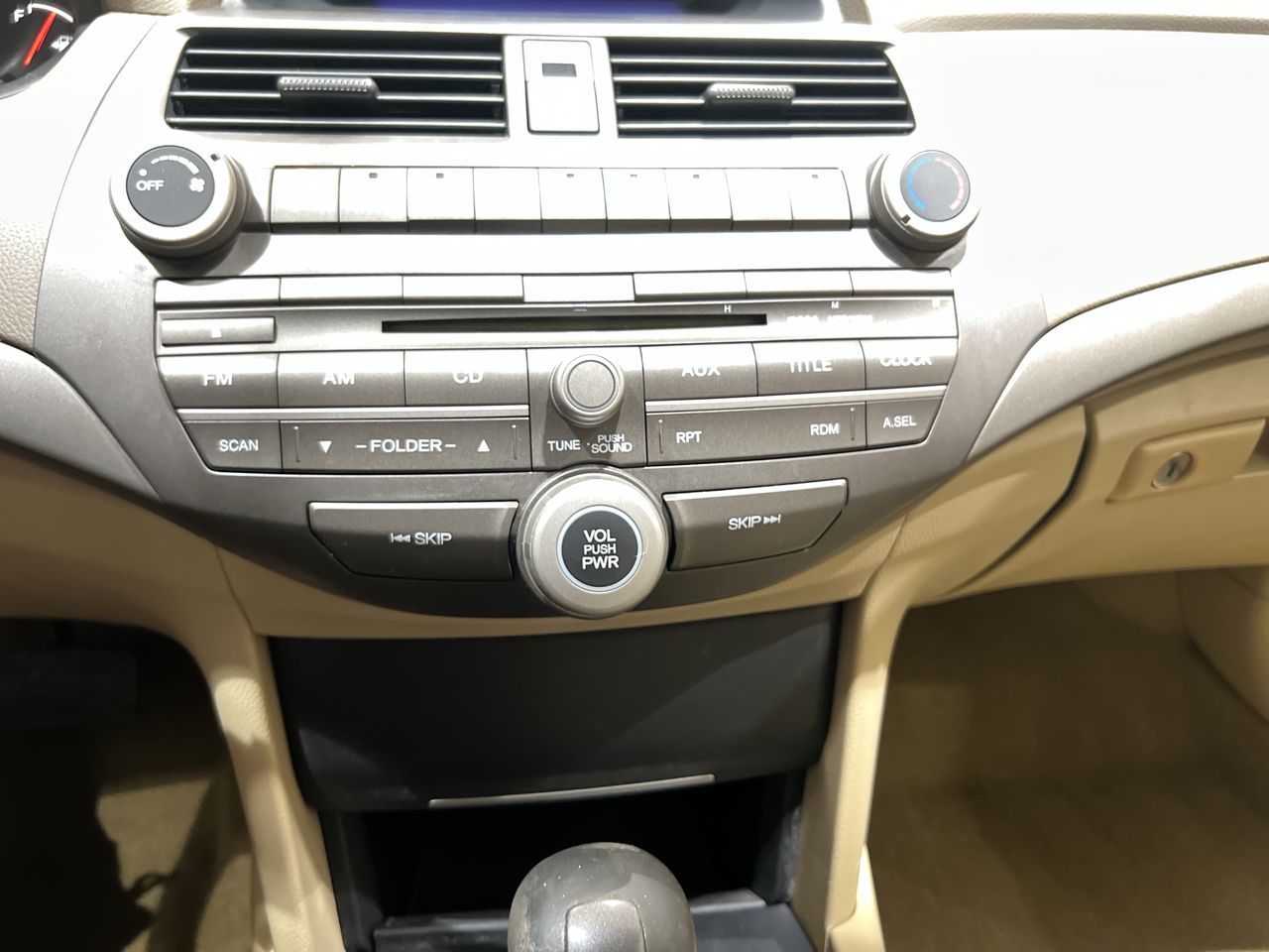 2009 Honda Accord LX photo 46