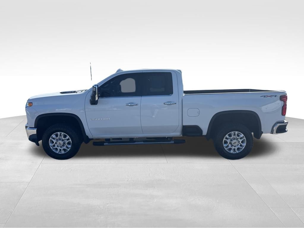 2022 Chevrolet Silverado 2500HD LTZ photo 2