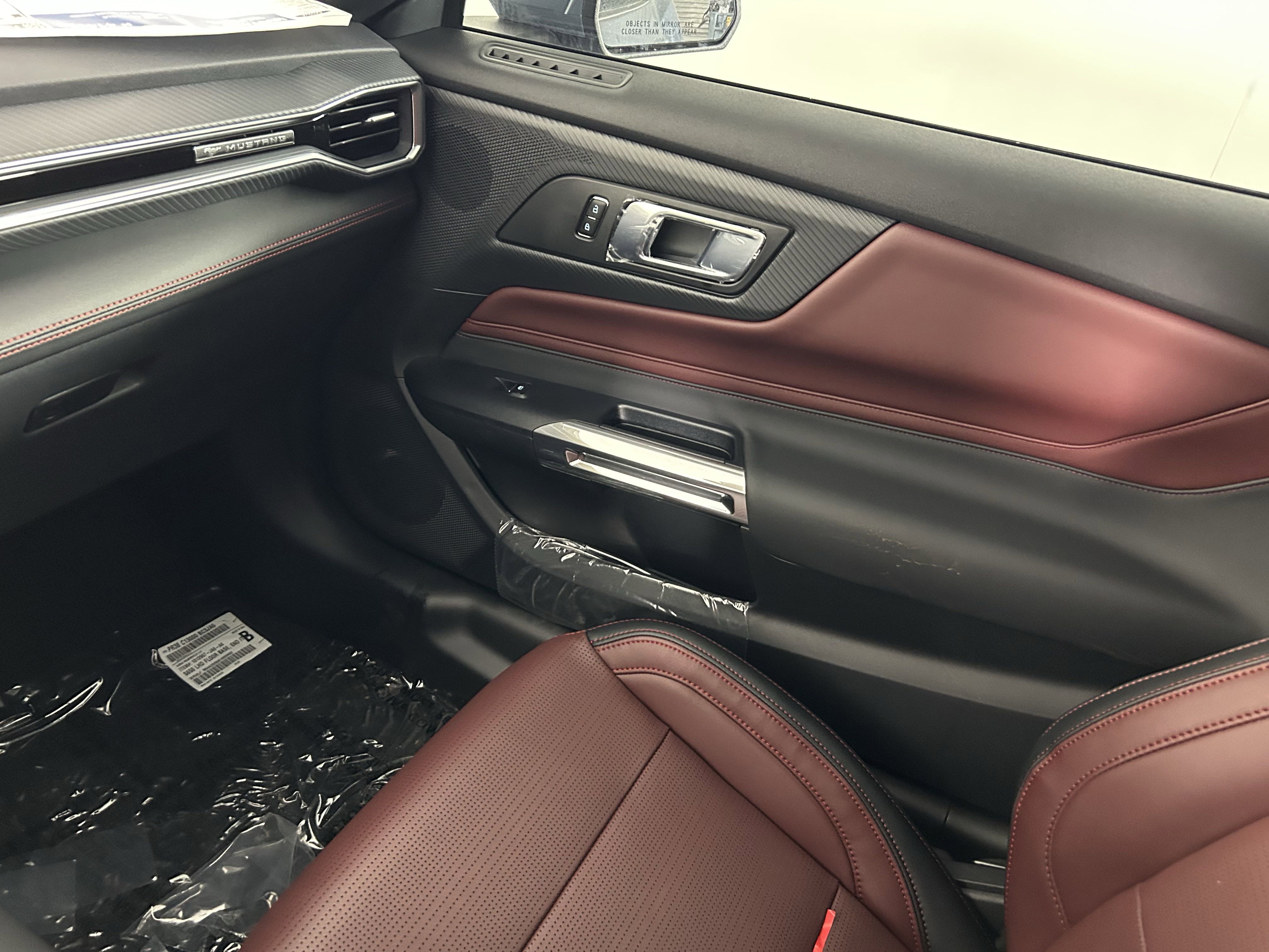 2025 Ford Mustang GT Premium photo 14