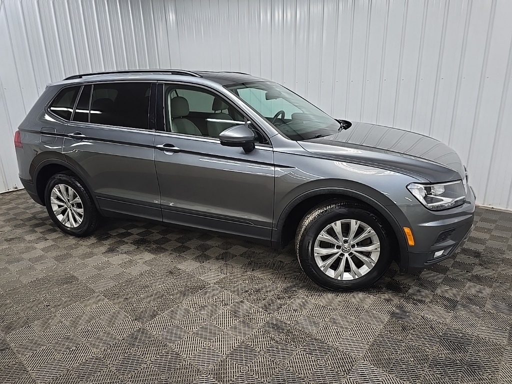 2018 Volkswagen Tiguan S's photo