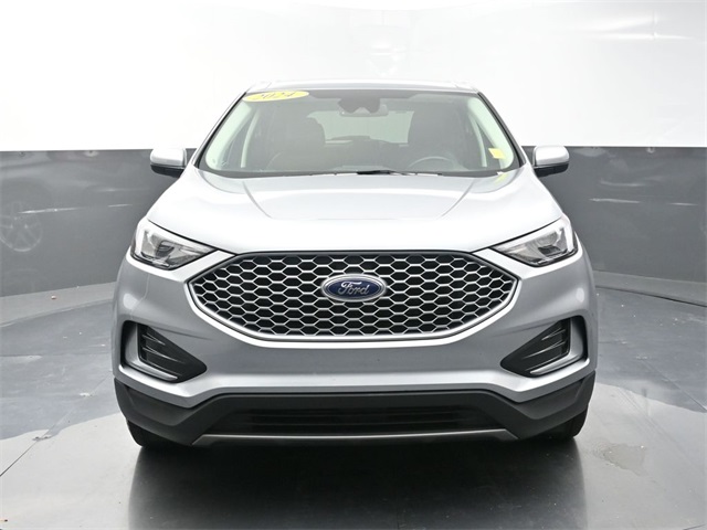 2024 Ford Edge SEL photo 2