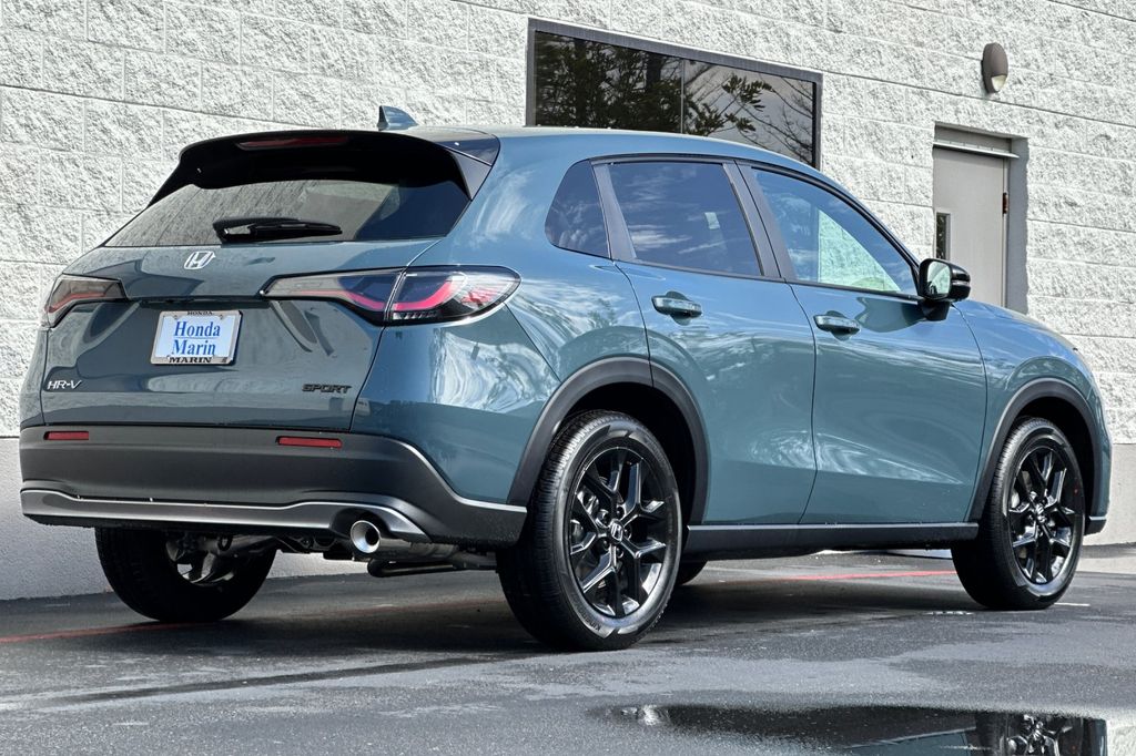 2025 Honda HR-V Sport photo 4