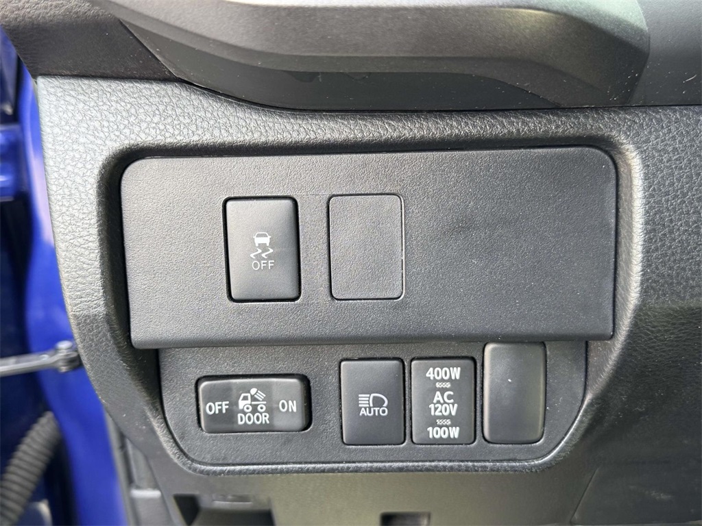 2023 Toyota Tacoma TRD Off-Road photo 27