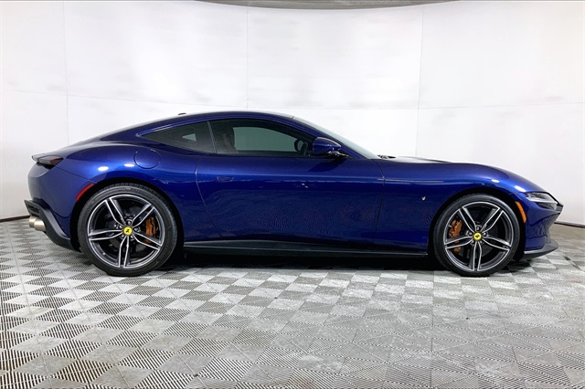 2023 Ferrari Roma Base photo 8