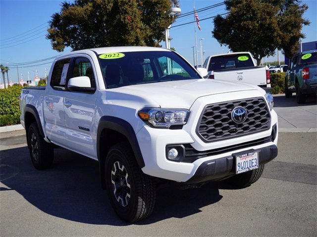 2022 Toyota Tacoma TRD Off Road's photo