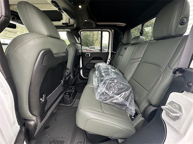 2025 Jeep Gladiator Mojave photo 15