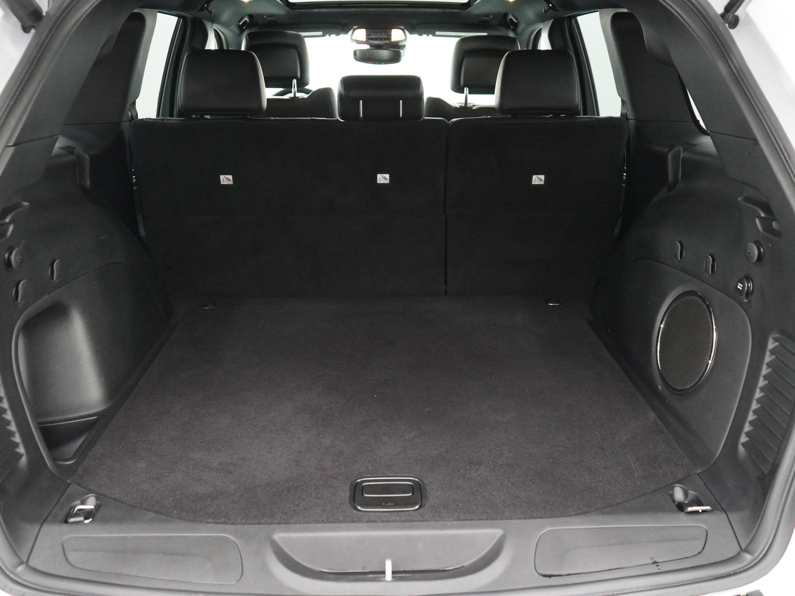2021 Jeep Grand Cherokee Anniversary Edition photo 7