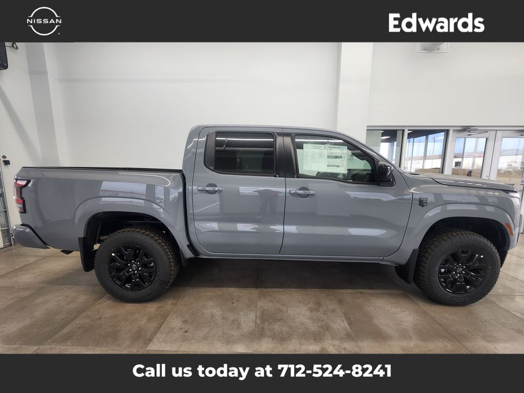 2026 Nissan Frontier SV's photo