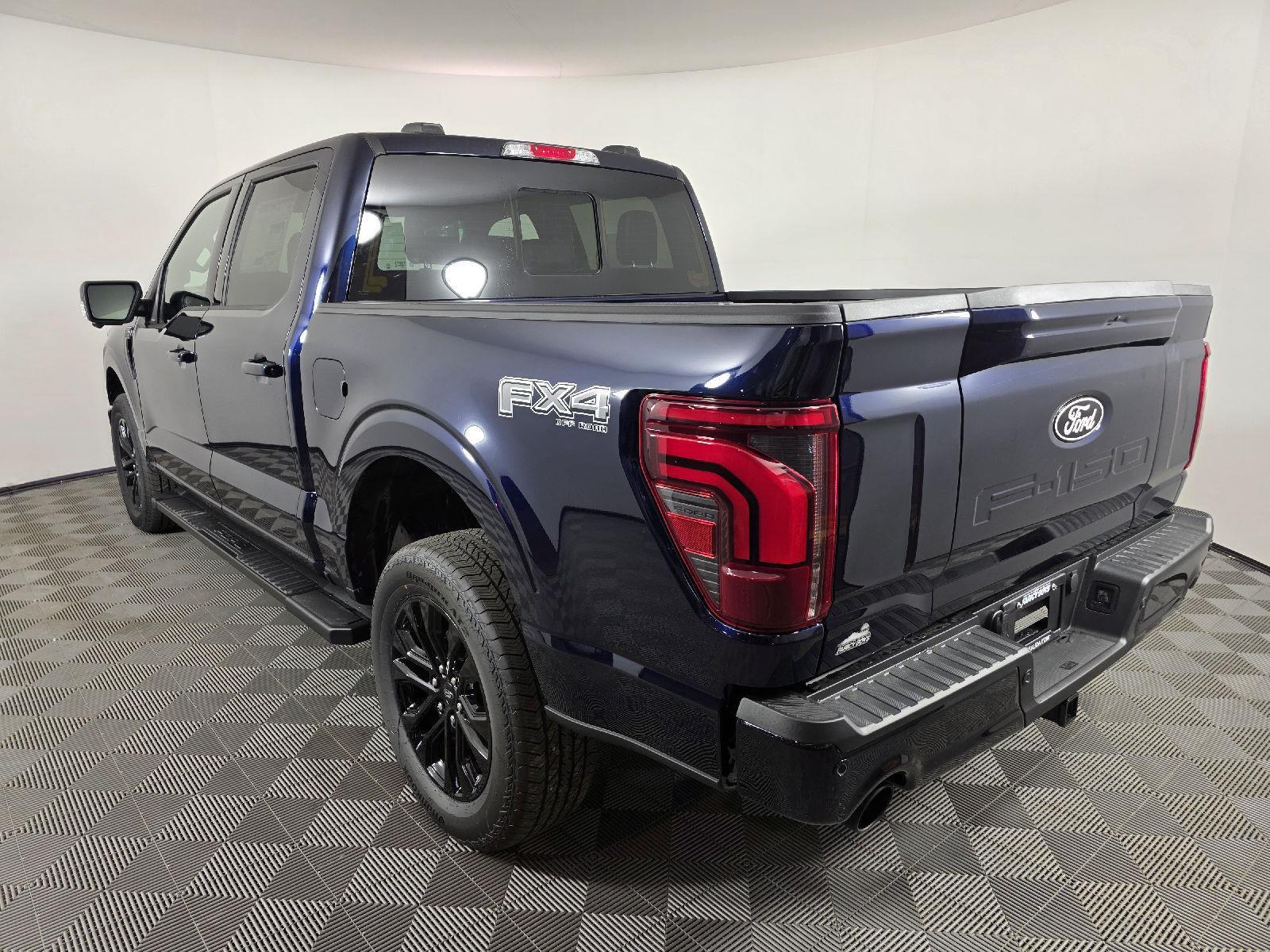 2025 Ford F-150 Lariat photo 3