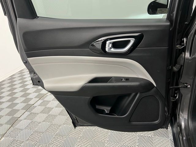 2023 Jeep Compass Limited photo 30