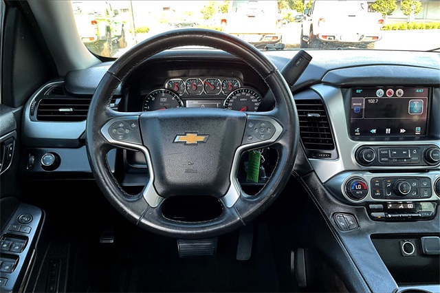 2015 Chevrolet Suburban LT photo 8