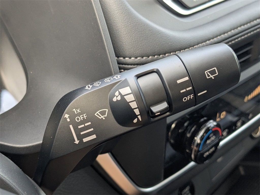 2026 Nissan Rogue SV photo 21
