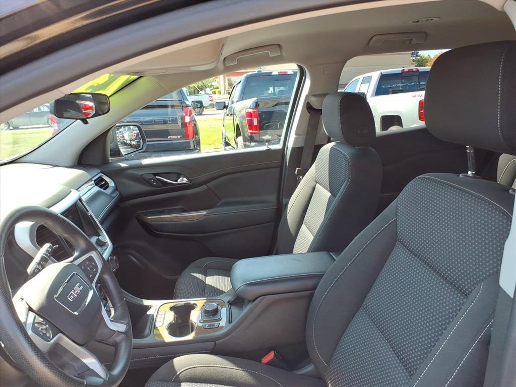2023 Gmc Acadia SLE photo 10