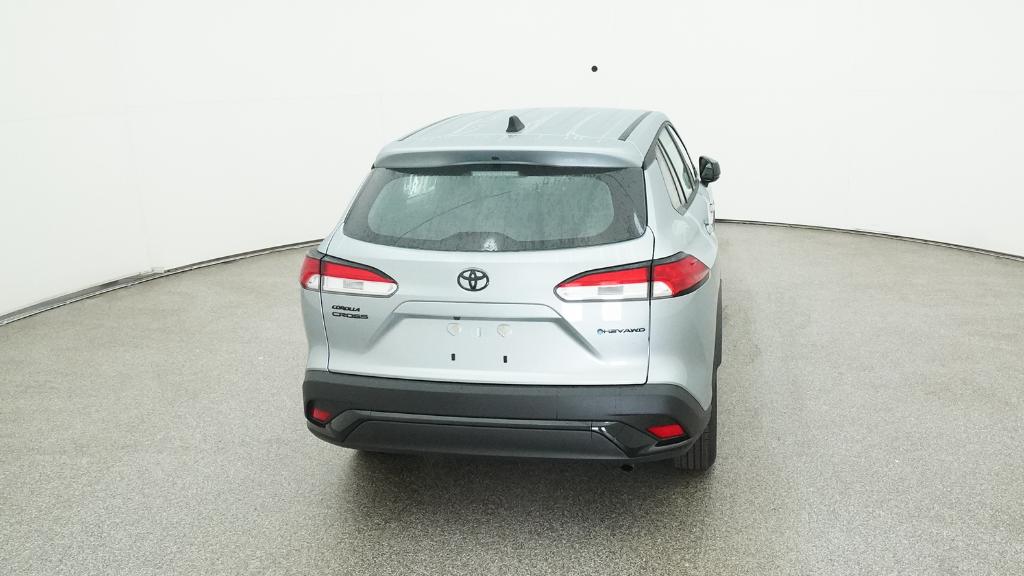 2025 Toyota Corolla Cross XLE XSE photo 17