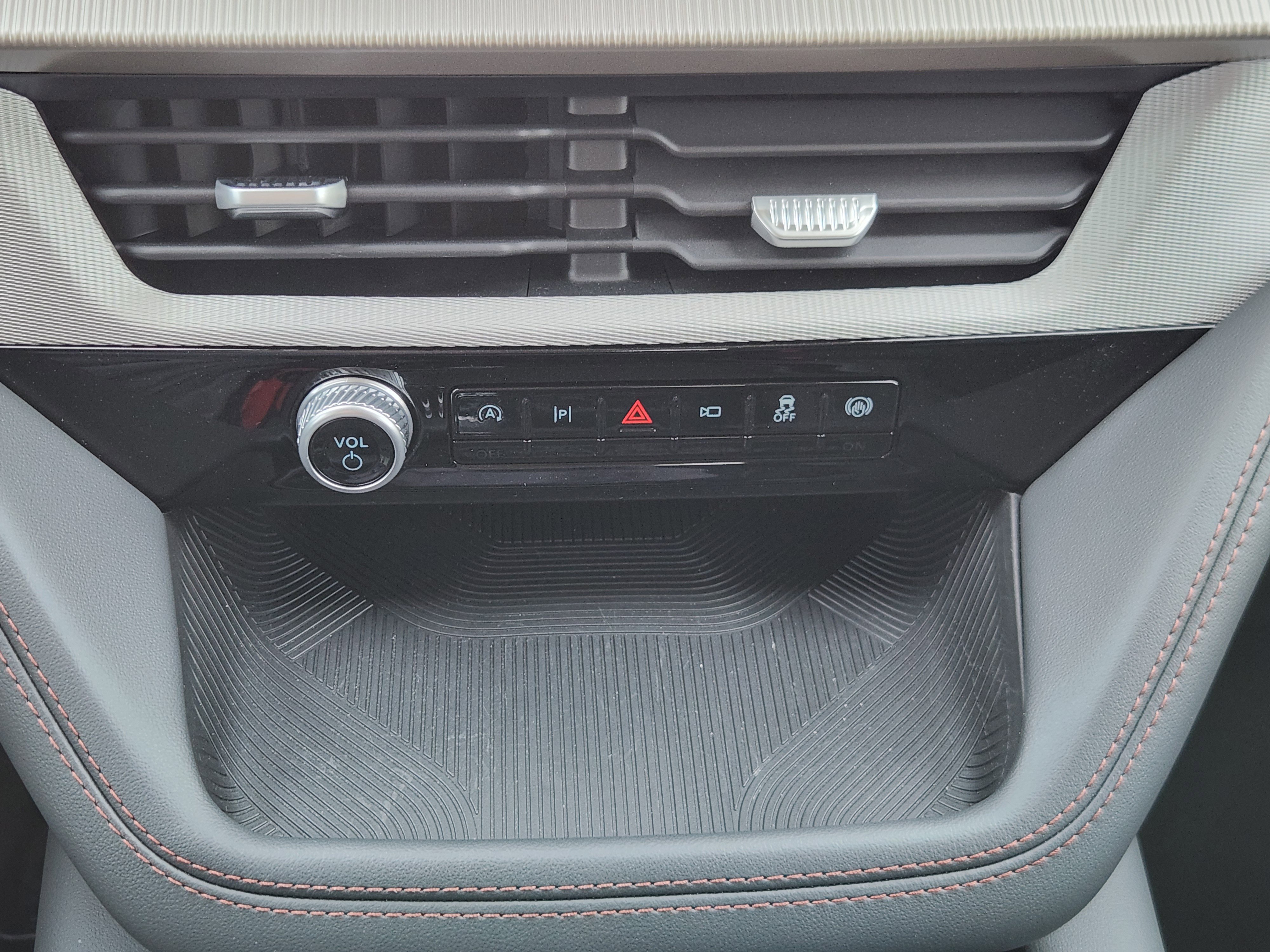 New 2025 Vapor Blue Ford Active image 13
