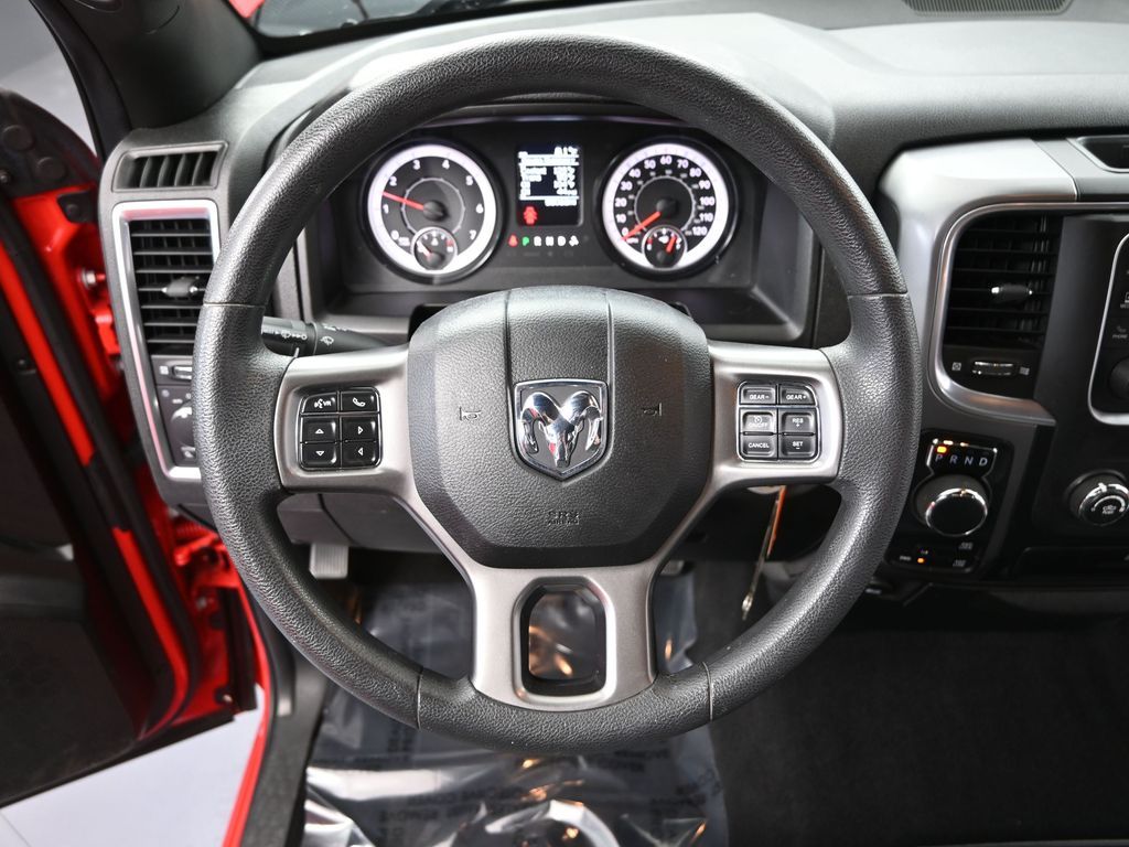 2024 Ram 1500 Classic Warlock photo 17