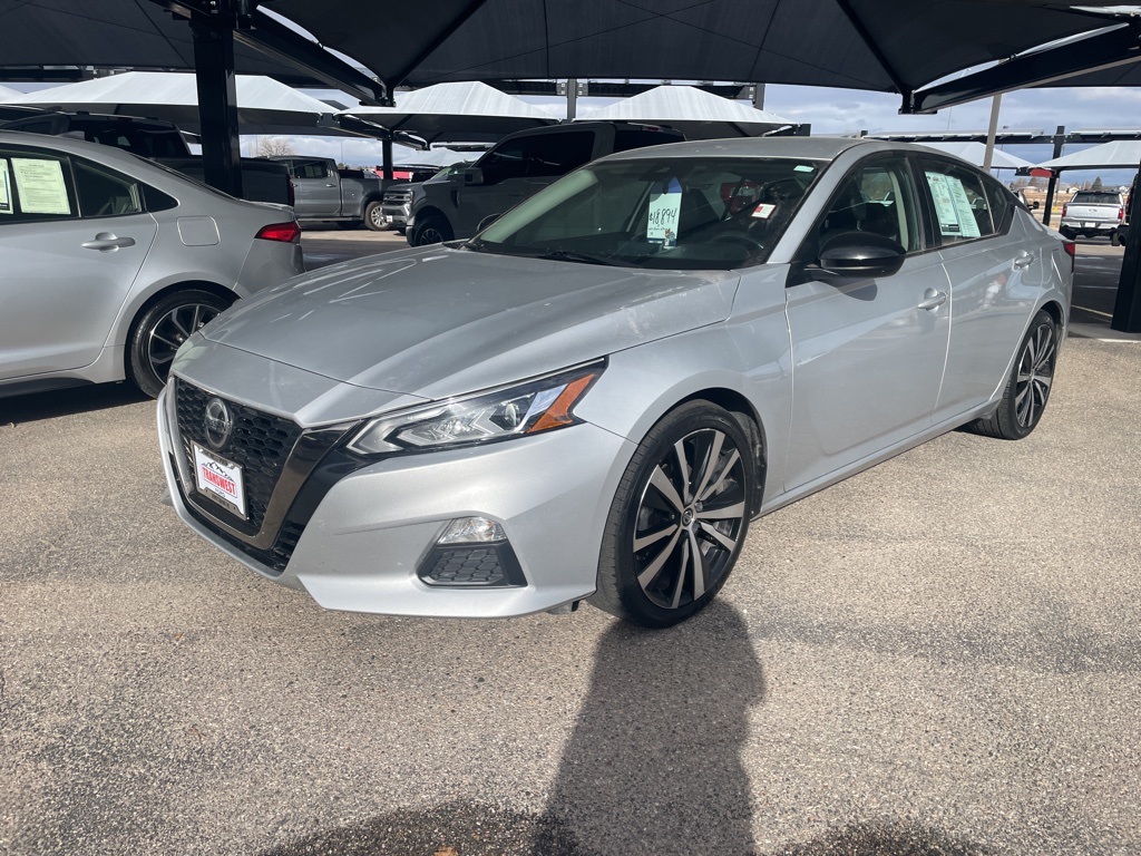 2022 Nissan Altima SR