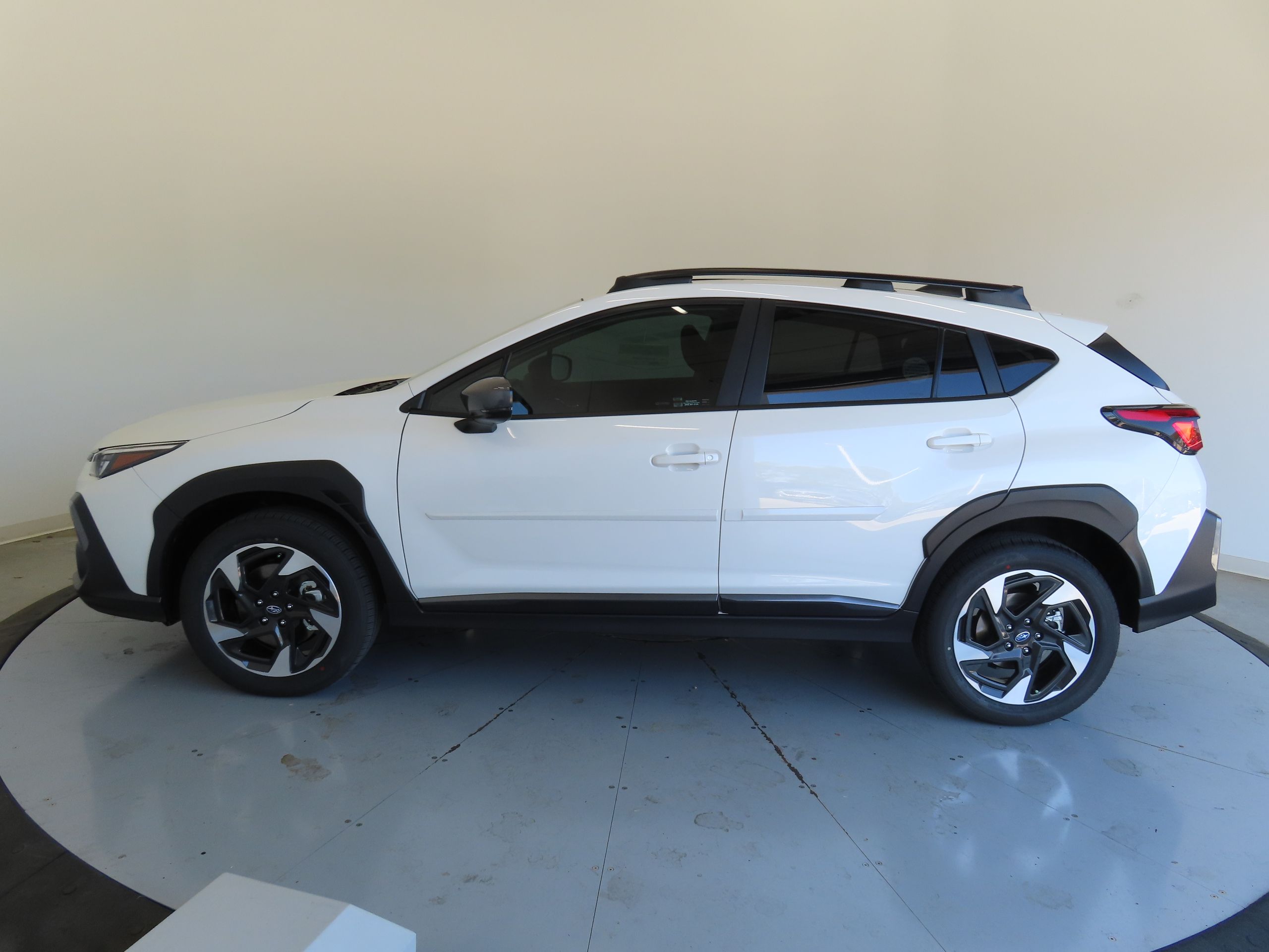 2025 Subaru Crosstrek Limited photo 6