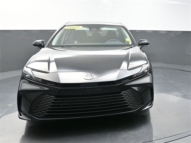 2025 Toyota Camry LE photo 2