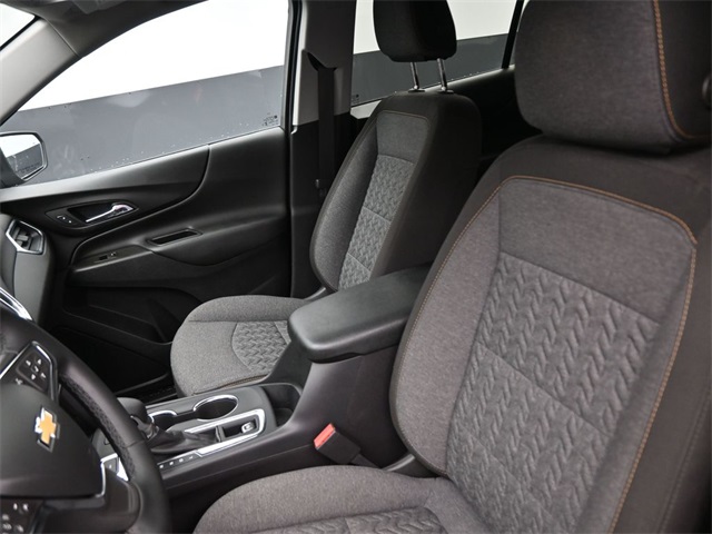 2024 Chevrolet Equinox LT photo 23