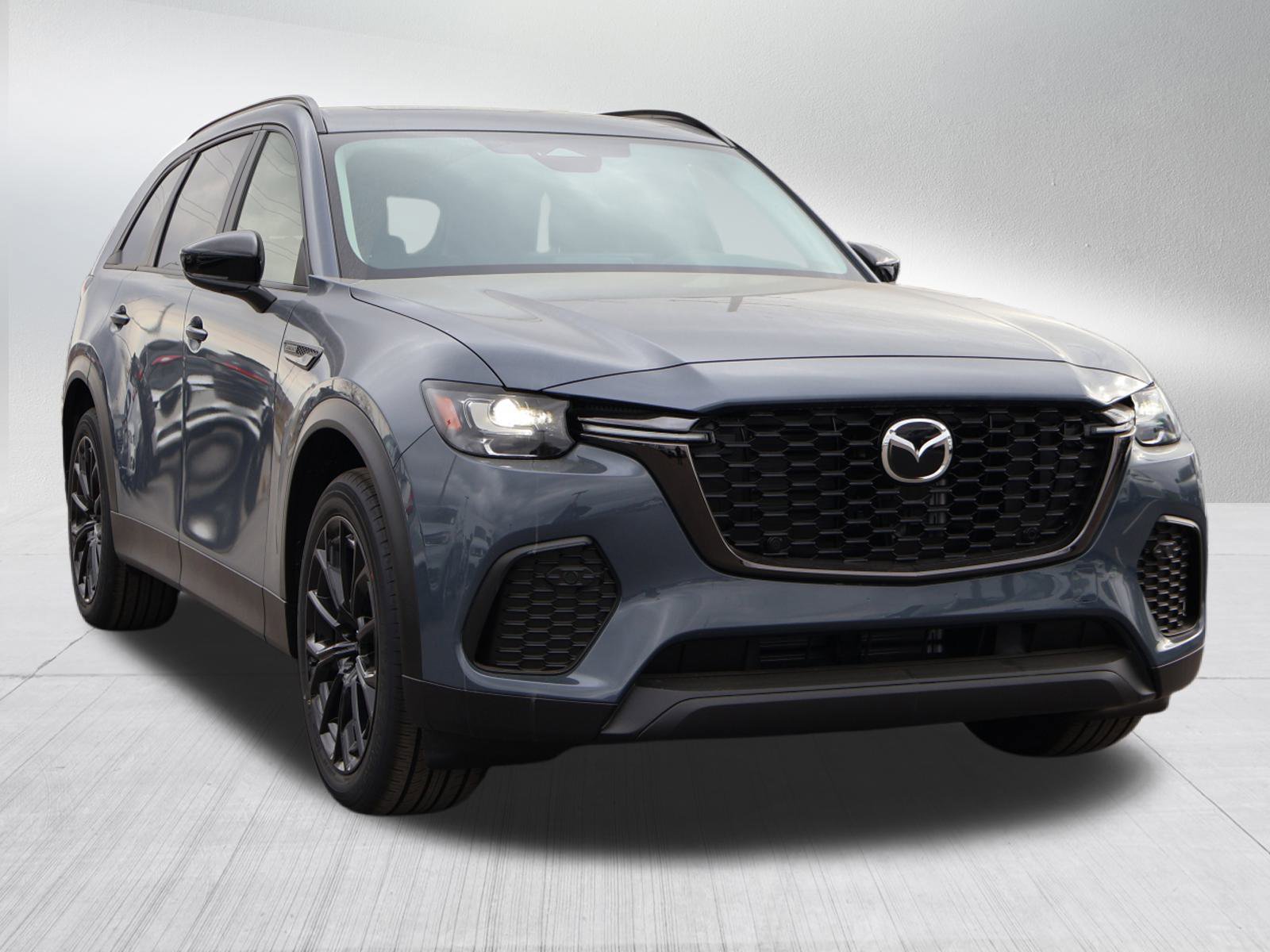 2026 Mazda CX-70 Preferred Package's photo