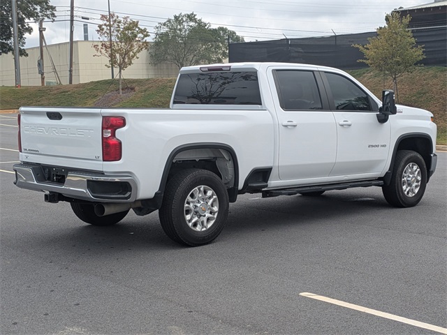 2023 Chevrolet Silverado 2500HD LT photo 3