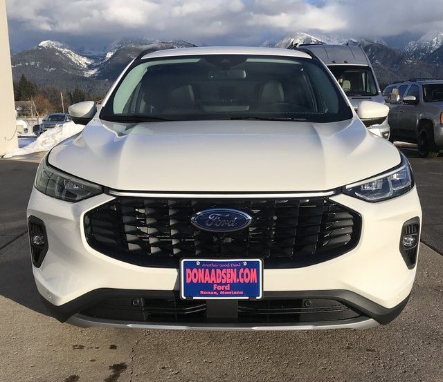 2024 Ford Escape Hybrid Platinum photo 2
