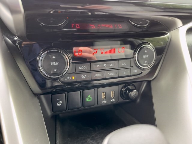 2024 Mitsubishi Eclipse Cross SEL photo 25