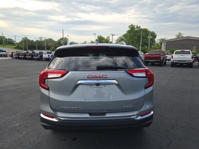 2024 Gmc Terrain SLT photo 5
