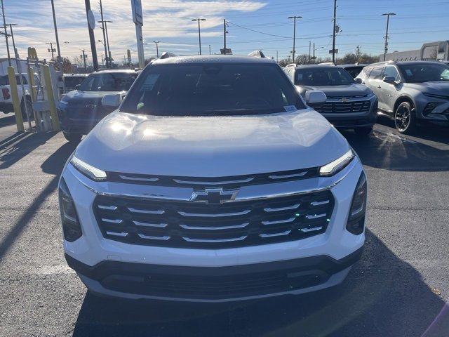 2026 Chevrolet Equinox LT photo 2