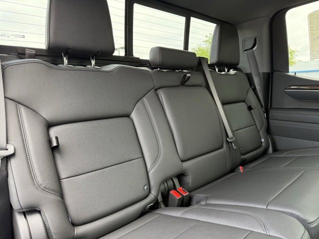 2025 Chevrolet Silverado 1500 LT Trail Boss photo 12