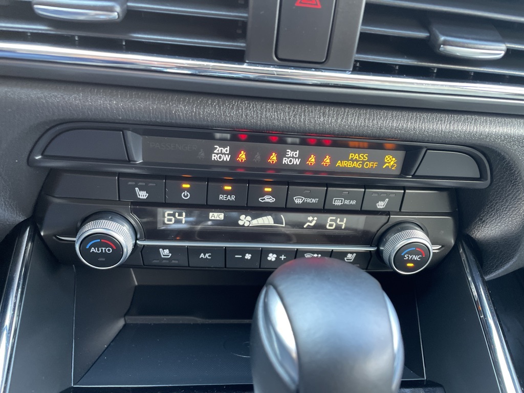 2022 Mazda CX-9 Touring photo 18
