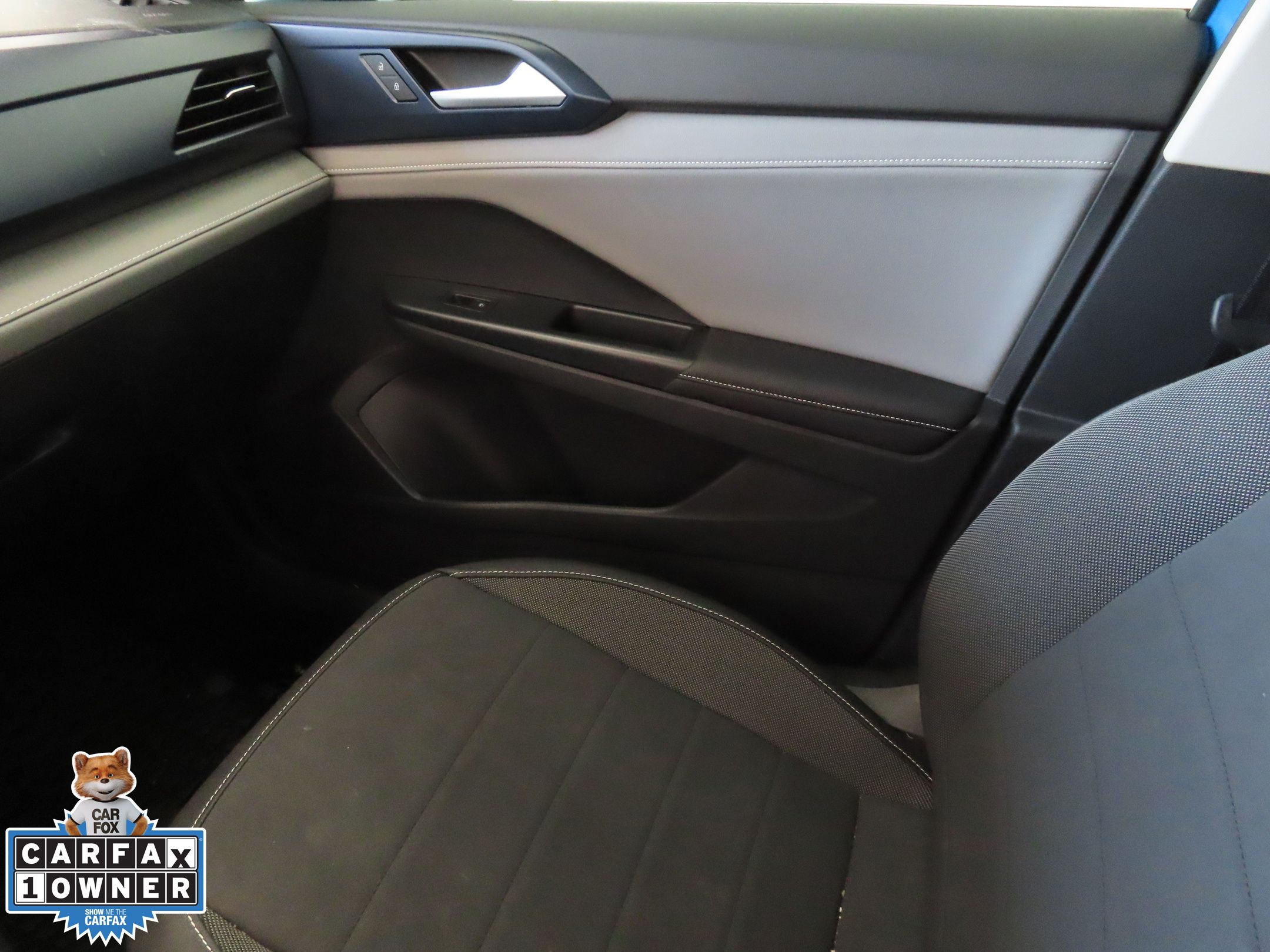 2024 Volkswagen Taos SE photo 15