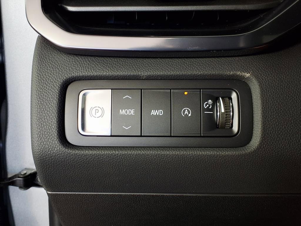 2026 Gmc Acadia AT4 photo 8