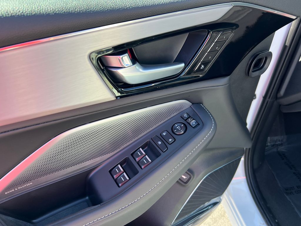 2025 Acura MDX Technology photo 12