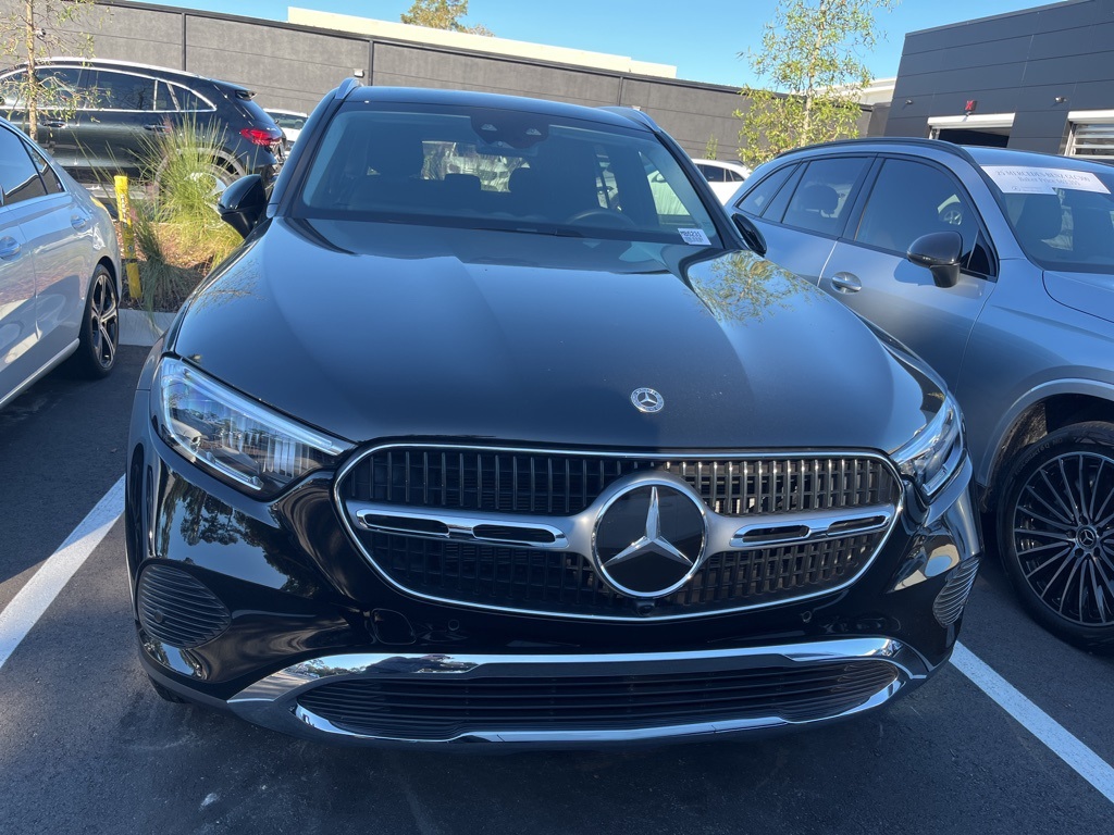 2025 Mercedes Benz GLC 350e 4MATIC photo 2