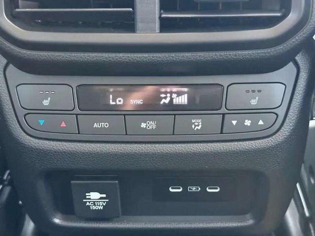 2025 Honda Pilot Elite photo 12