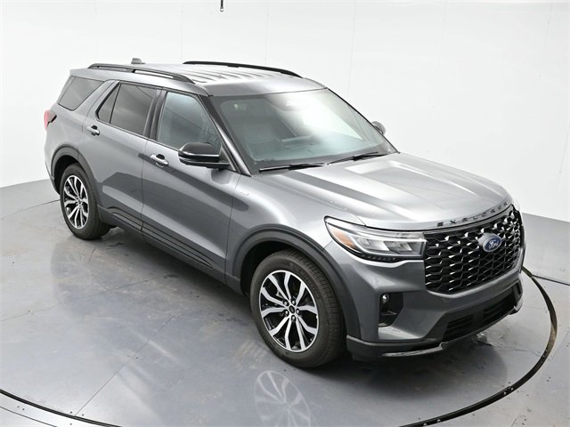 2025 Ford Explorer ST-Line photo 35