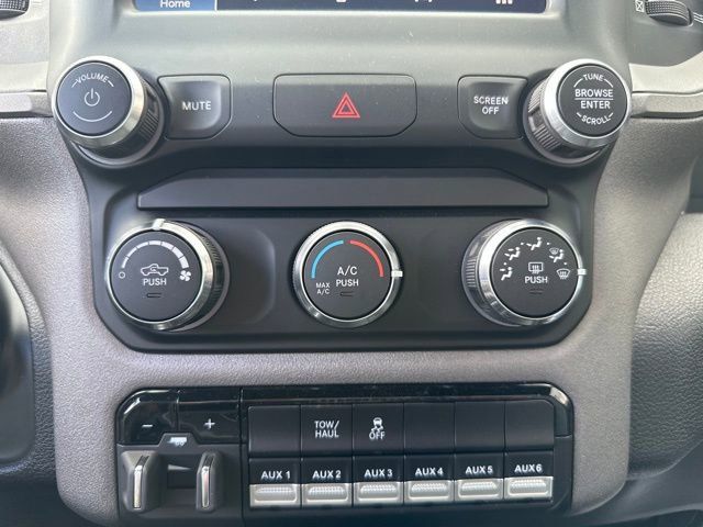 2024 Ram 2500 Tradesman photo 16