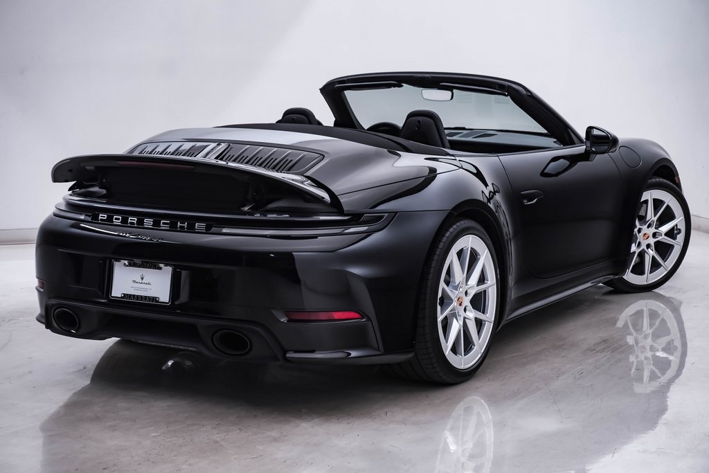 2025 Porsche 911 photo 13
