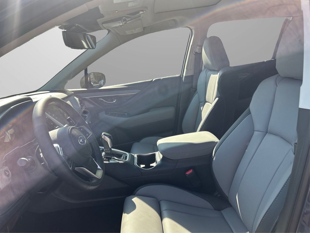 2025 Subaru Outback Limited photo 9