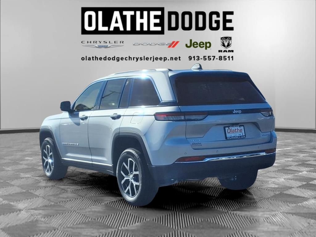 2025 Jeep Grand Cherokee Limited photo 2